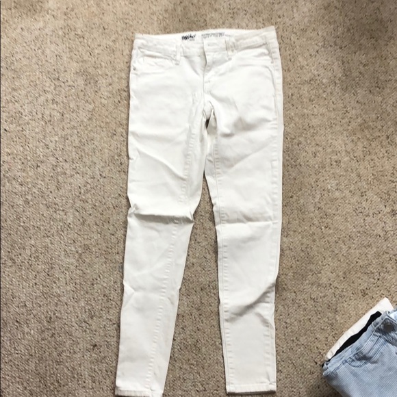 Missimo Mid Rise White Denim Legging - Picture 2 of 2